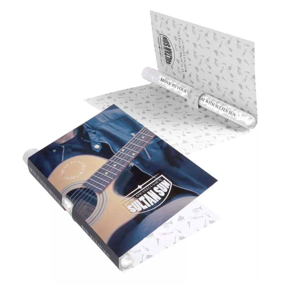 Vouwkaart met een gevuld reageerbuisje